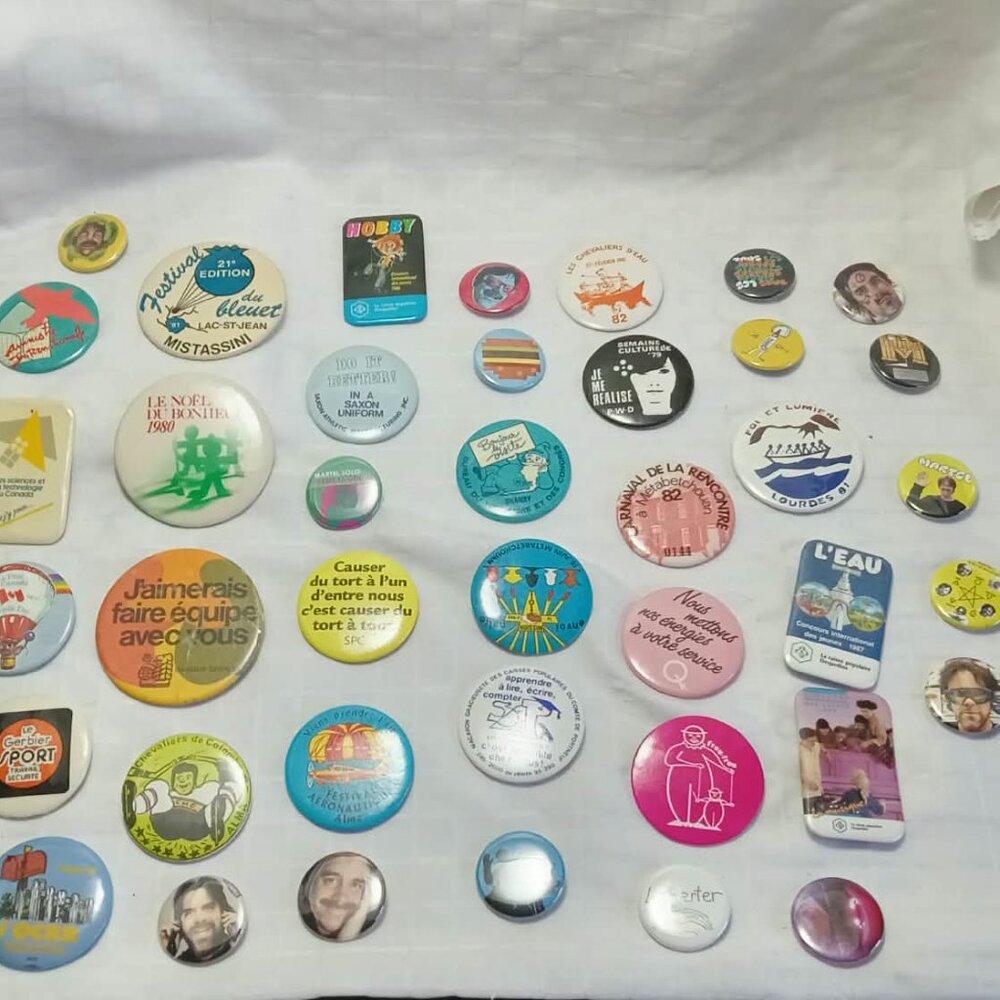 Collection of 45 vintage and contemporary macarons *5 are not shown in the photo